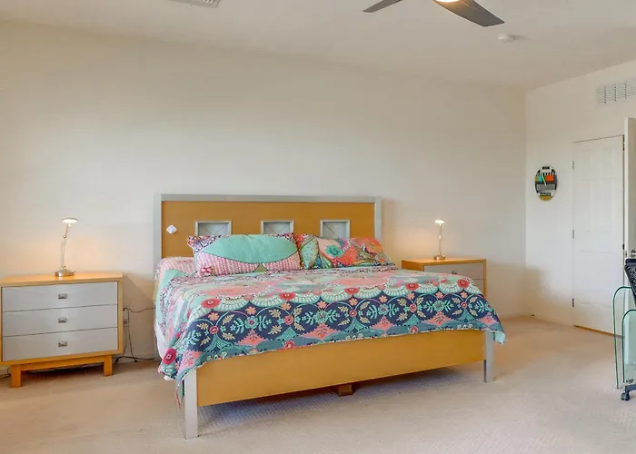 Pool, Golf Cart! In 55+ Pebblecreek Community Сasa de vacaciones